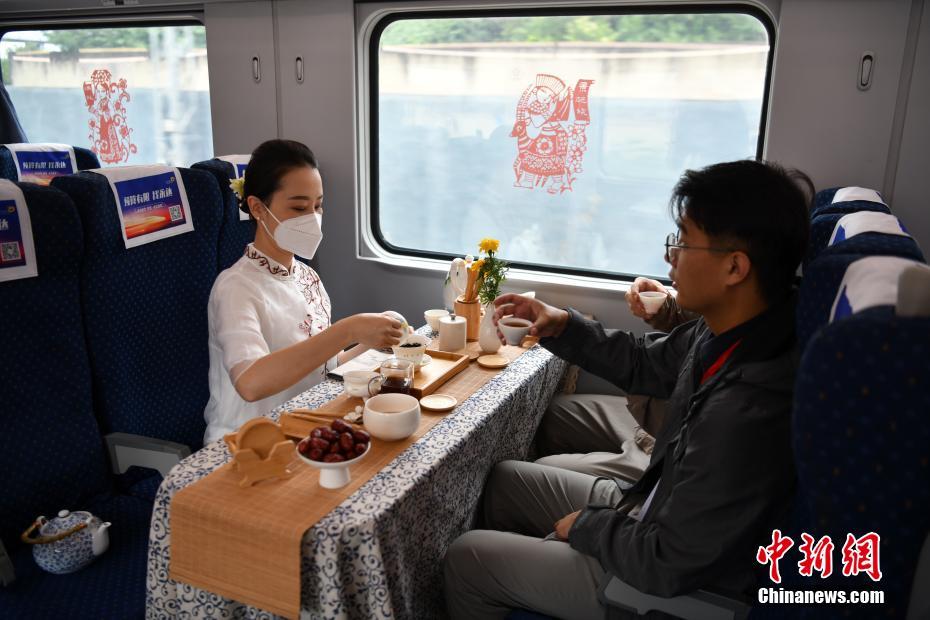 国产夫妻精彩视频
