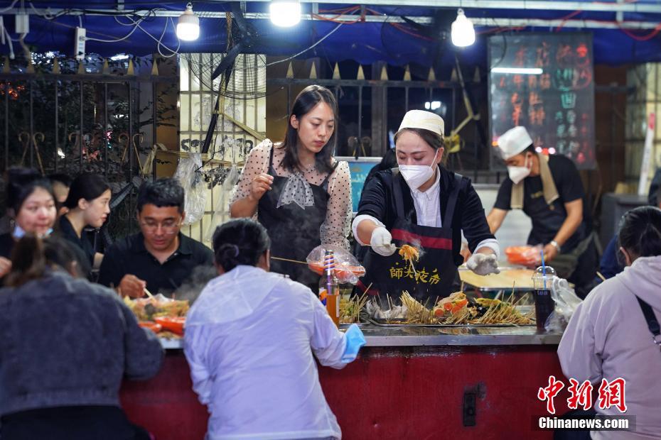美女在家光屁屁视频