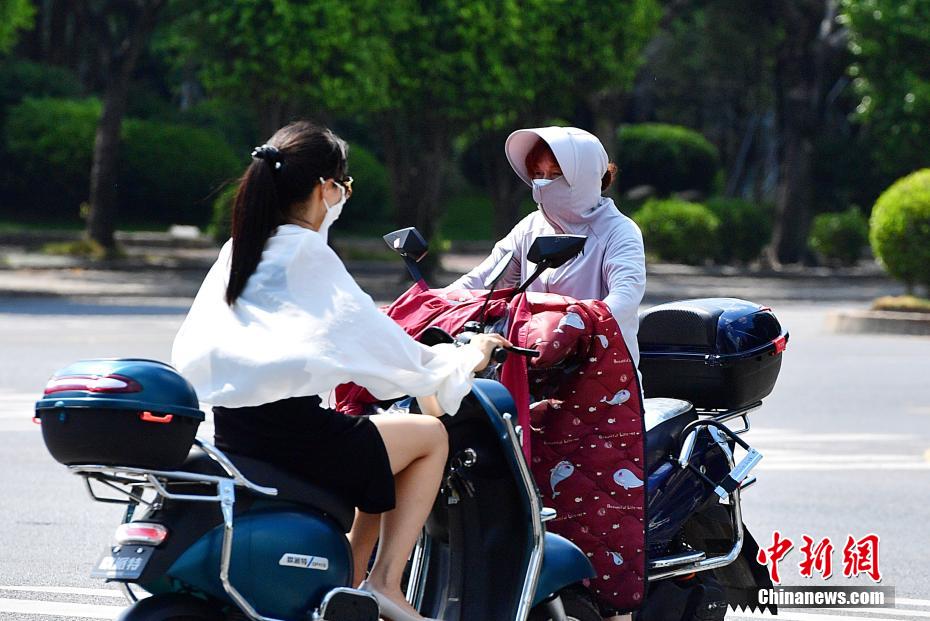 美女裸身100%无遮挡
