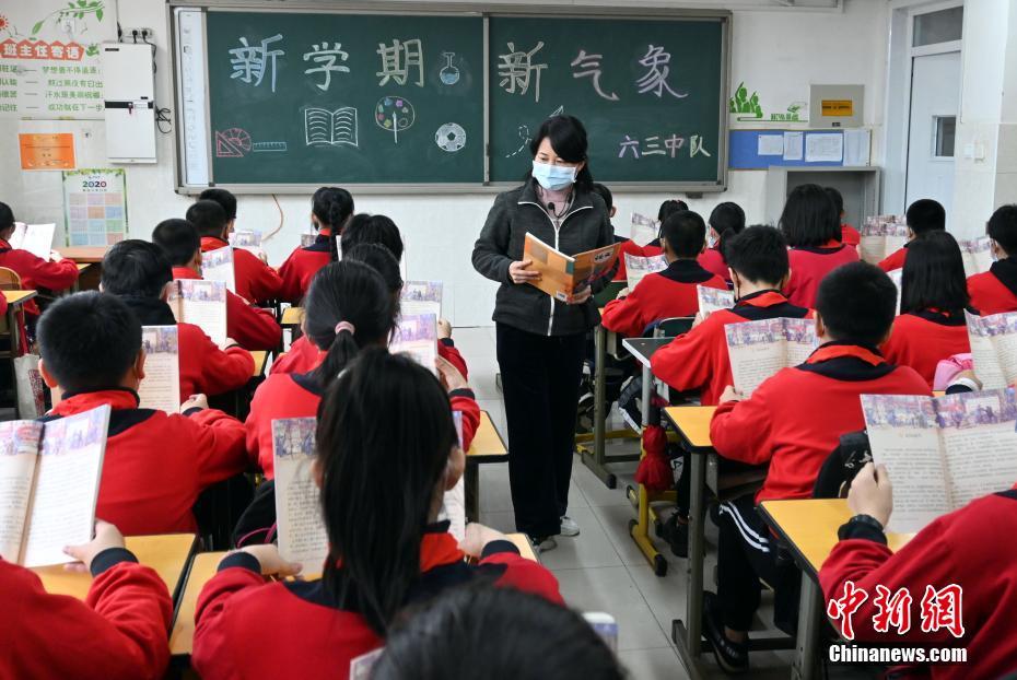 欧美炮机自慰