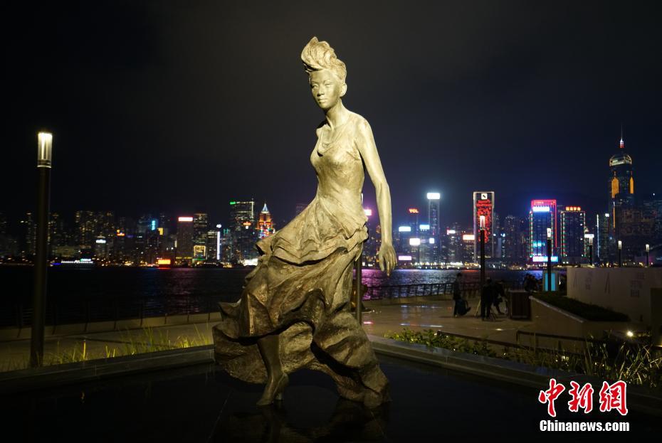 少萝扒开腿秘 让人桶爽动漫