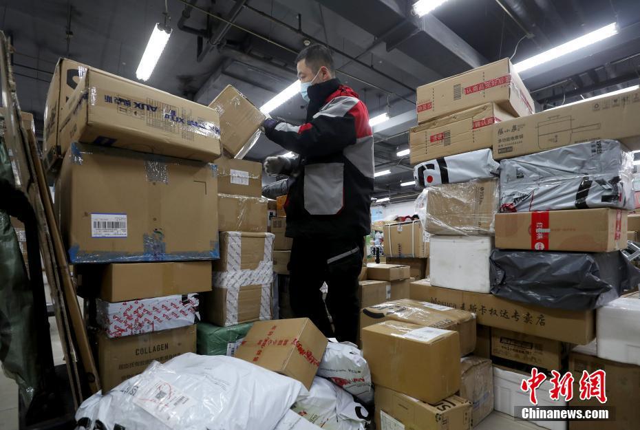 欧美又粗又大AAA片