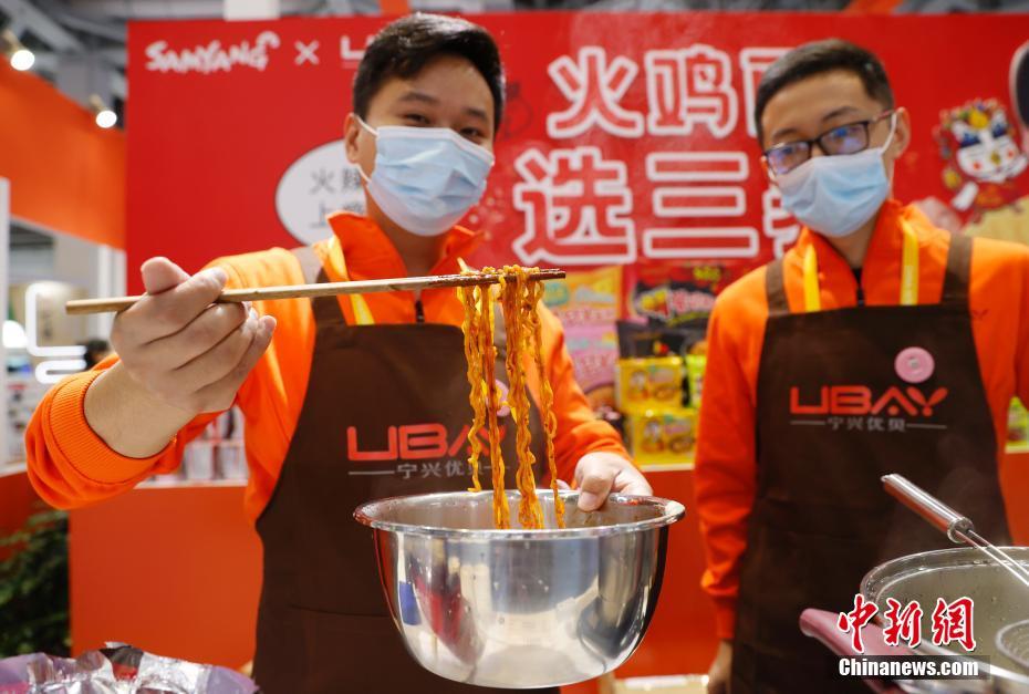 香港高潮三级做爰