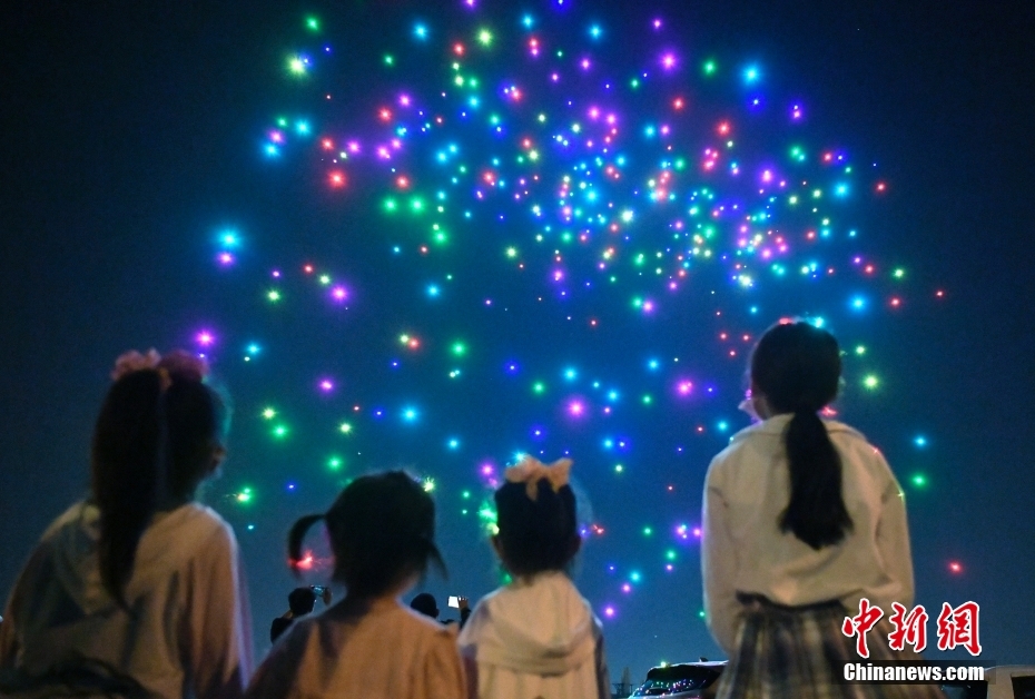 三级片裸体黄色