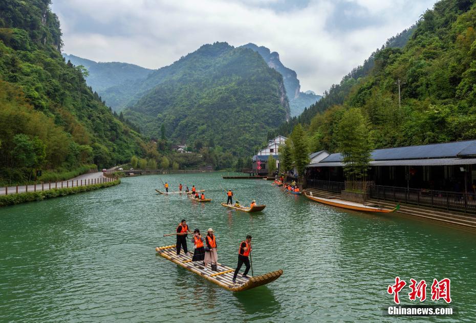 又粗又大又爽A片免费看天美集团