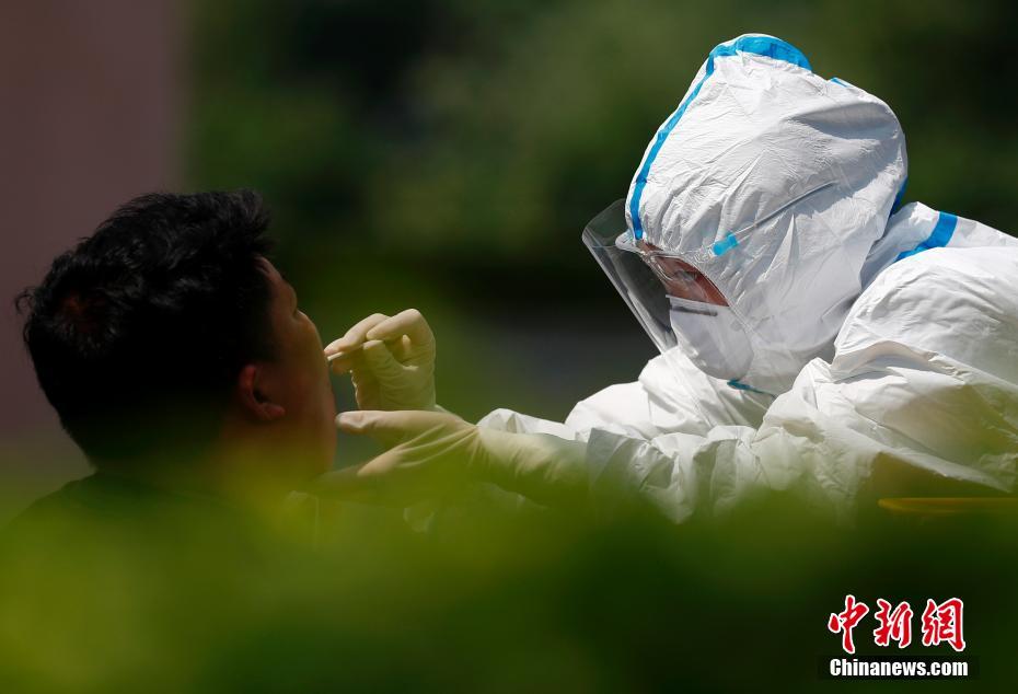 甘雨裸乳被爆 白浆的动漫