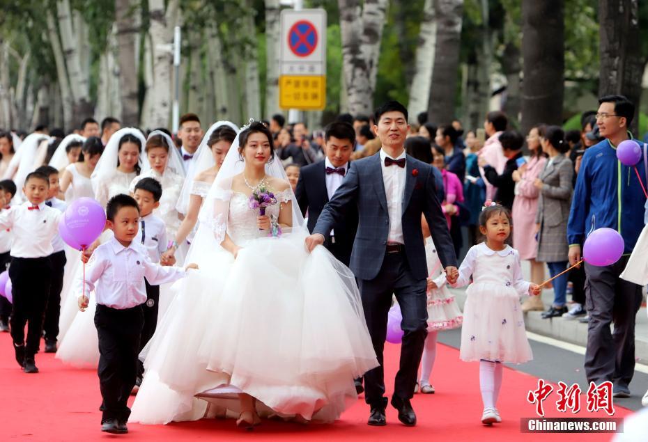 偷拍沟厕美女如云近距离