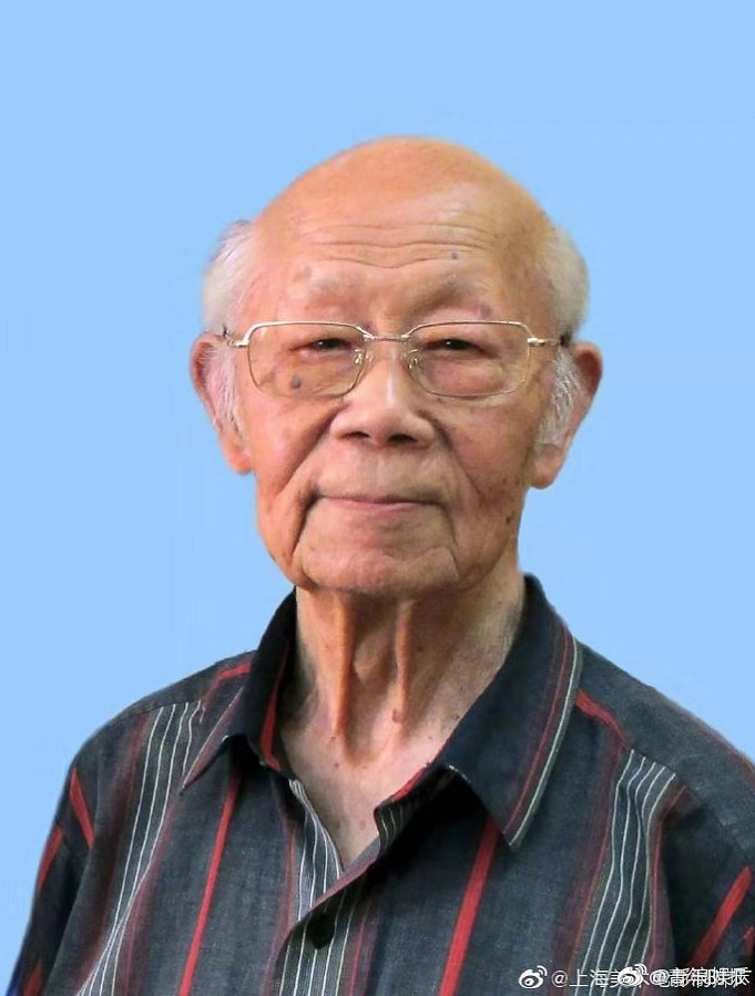 男扮女裝