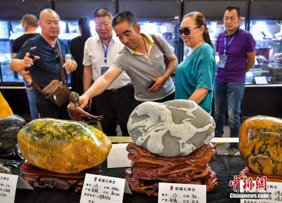 小章魚吸允
