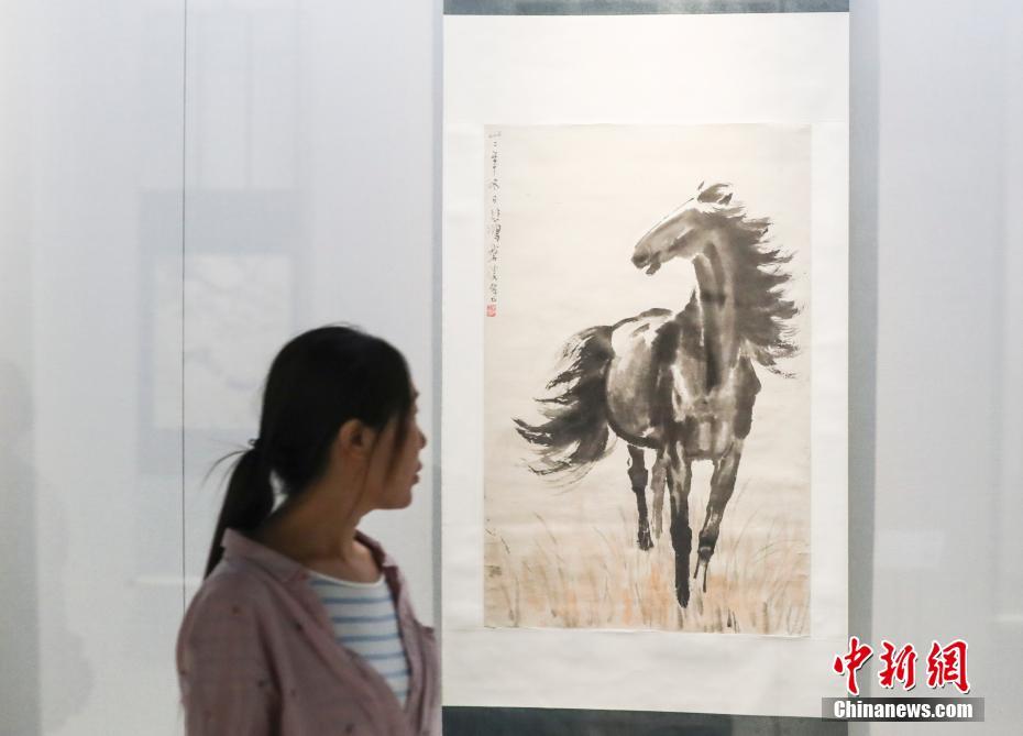 中國人大奶妹揉胸自拍