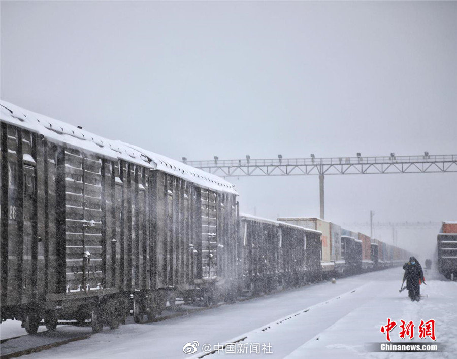 乌鲁木齐人口2021_2021年乌鲁木齐(2)