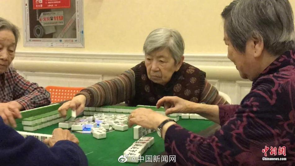 日本亲子乱婬一级A片
