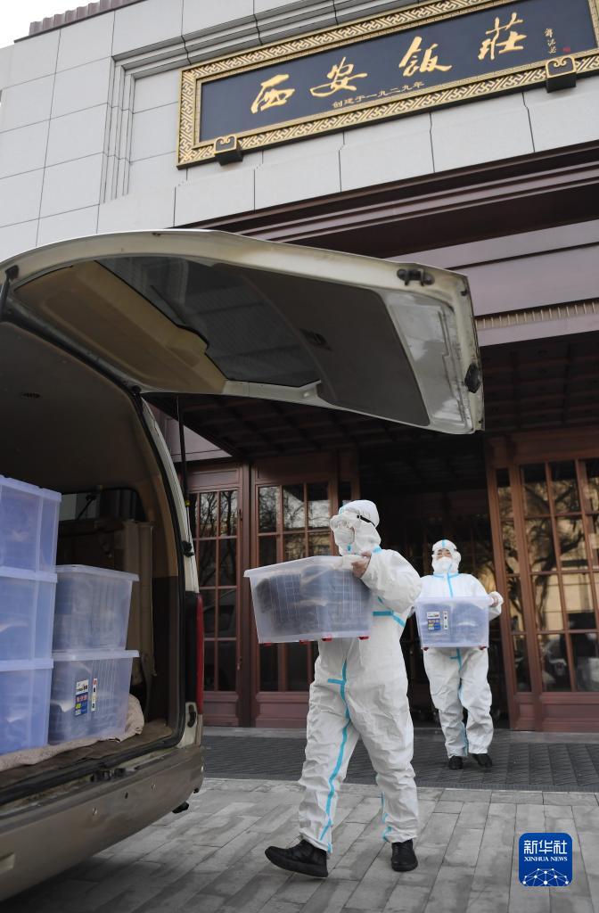 女性裸个精光  18给男生桶