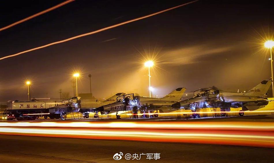 午夜精品18 视频国产