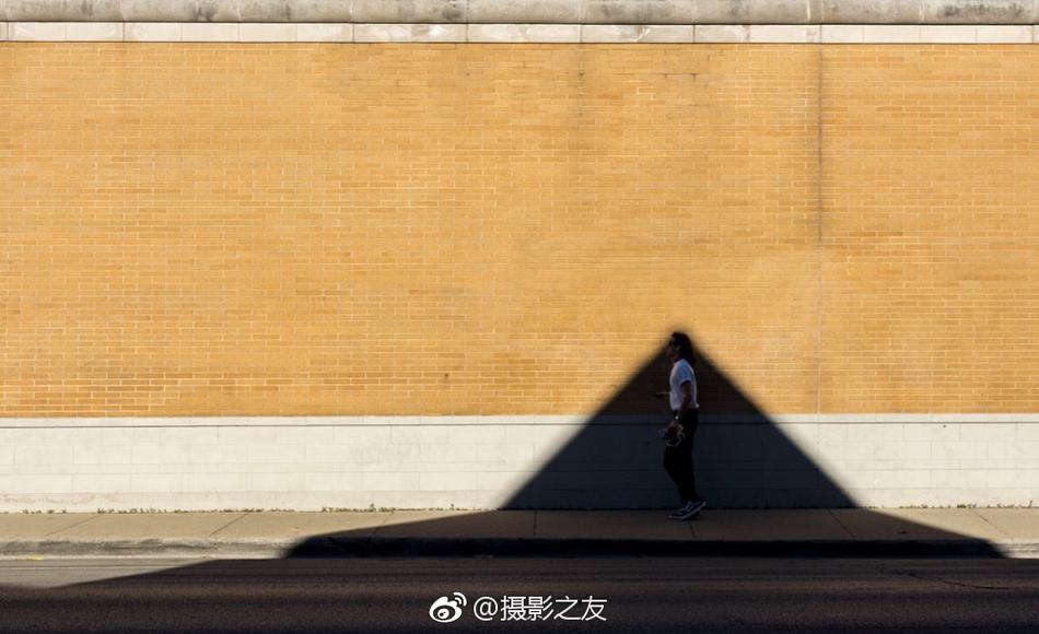 久久精彩视频