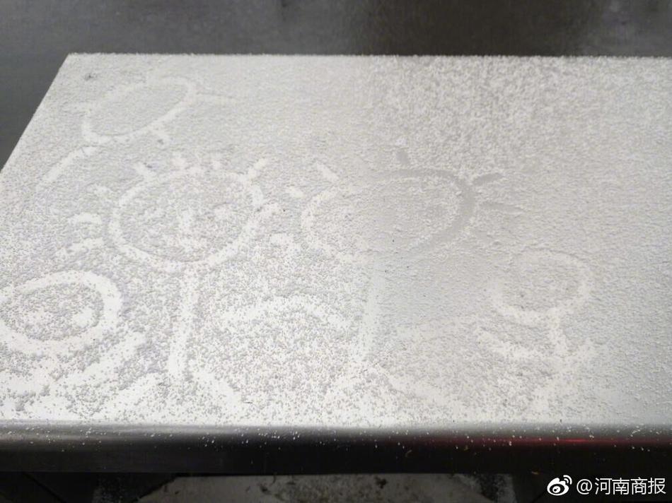 邊跳鋼管舞邊性交