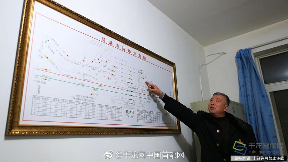 动漫裸体 挤奶羞羞洗澡