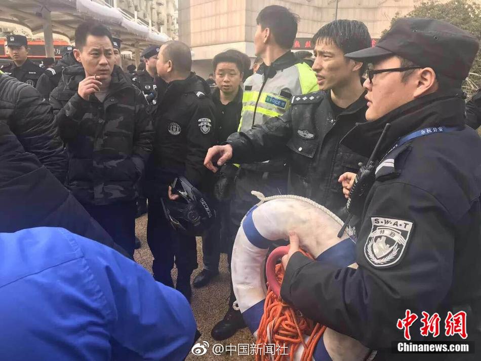 怮交小U女专区免费的