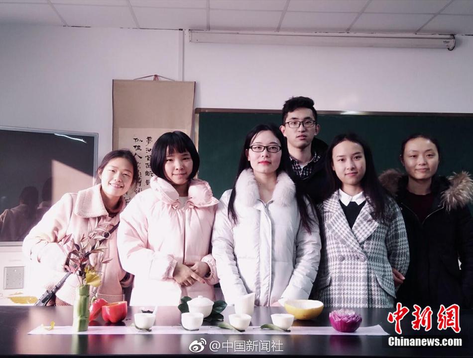 偷拍国模馒头屄撒尿