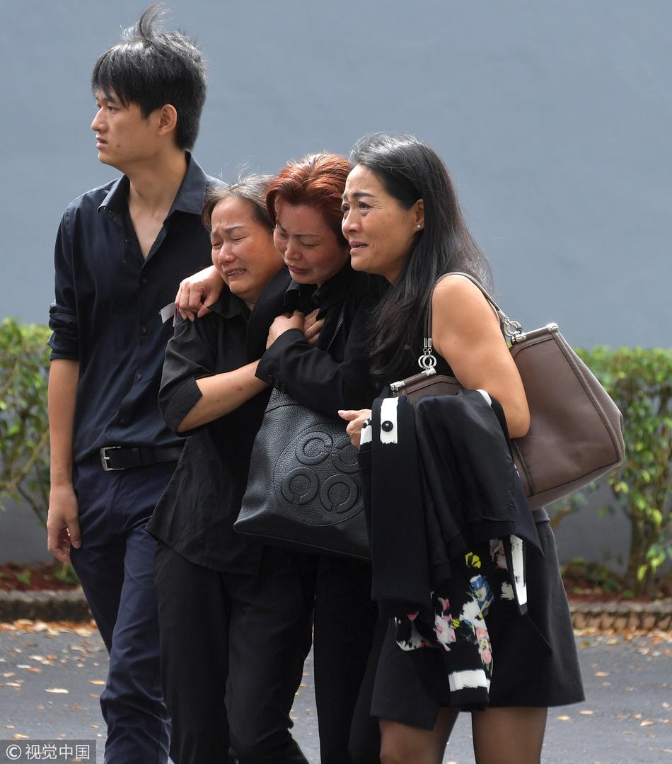 卡通版三级片内衣办公室