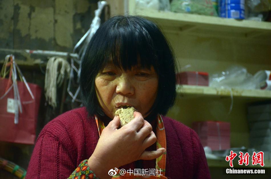 美女露%100的尿孔无档图片
