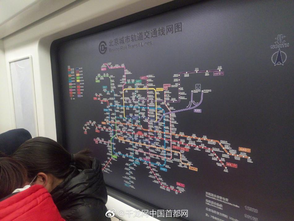 偷拍苗族人妻洗澡Hd