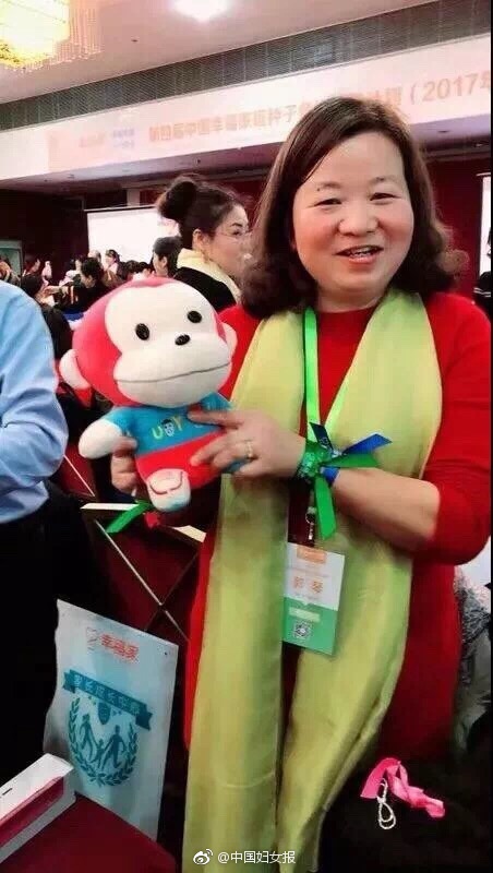 勾搭快递员两个互搡小蓝Gv