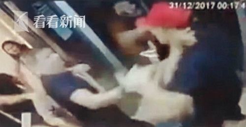 监狱战舰