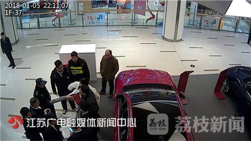 BBw女厕BB w撒尿