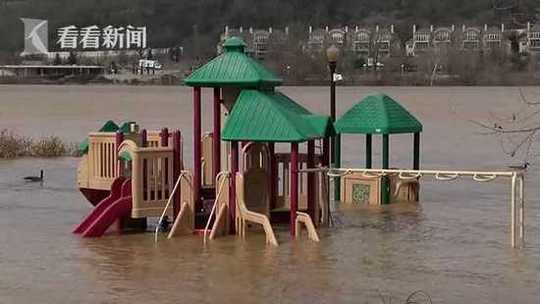 Xxxx三级片
