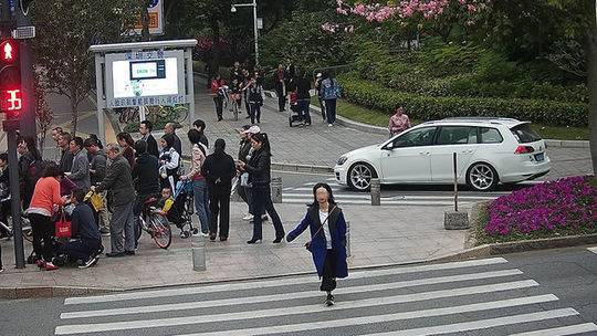欧美妇女孕乱伦
