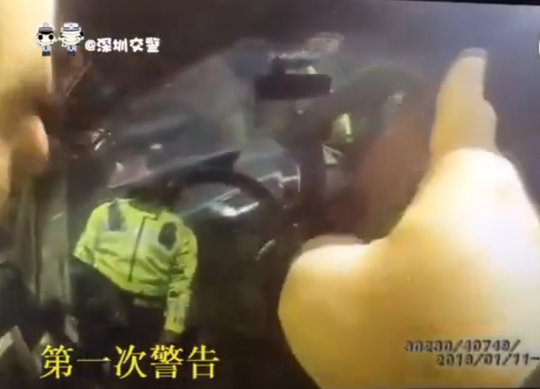 色情 线 上 直播