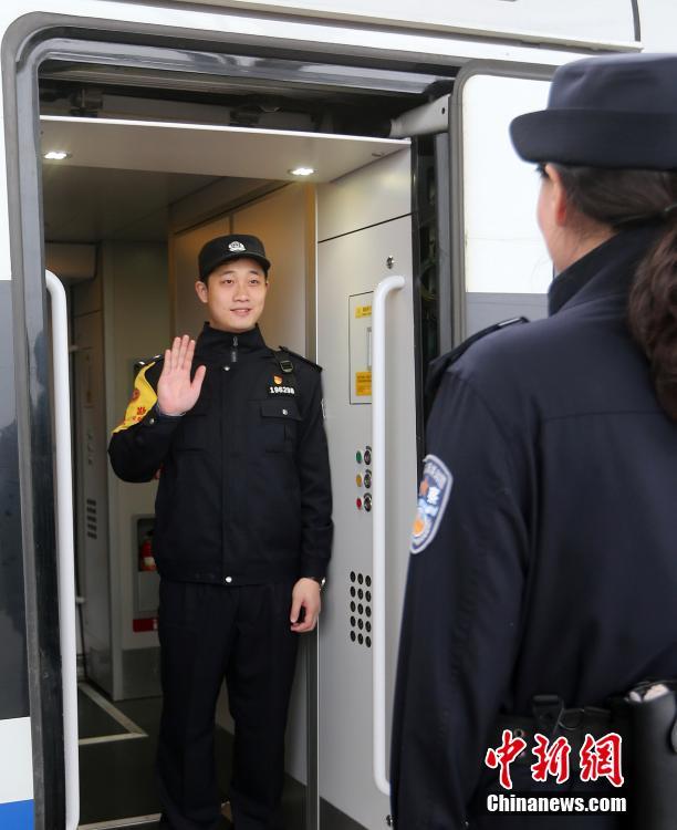 桌腳自慰