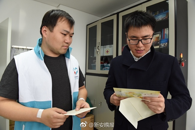 巨人Freesex黑人又粗又大