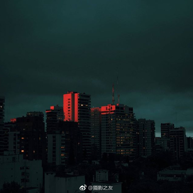 午夜理理伦电影A片朋友夫妇
