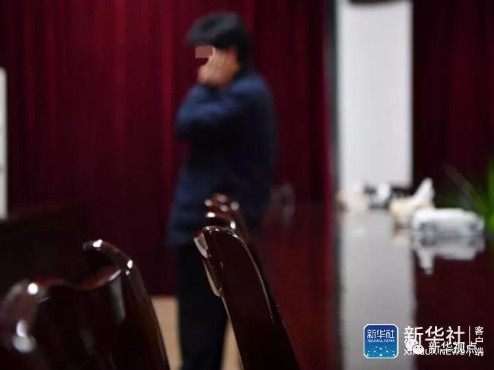 两个老头把我添高潮了