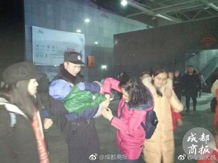 麻麻的骚屄
