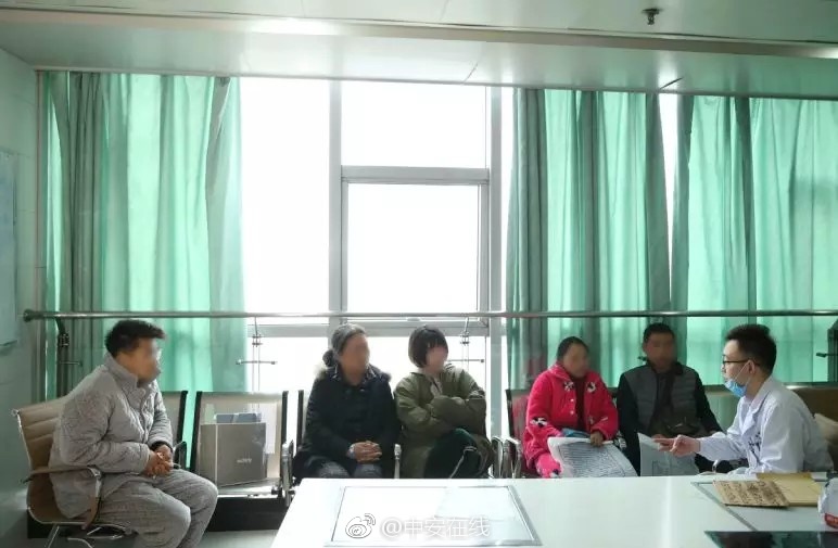 黄色网站自拍的视频