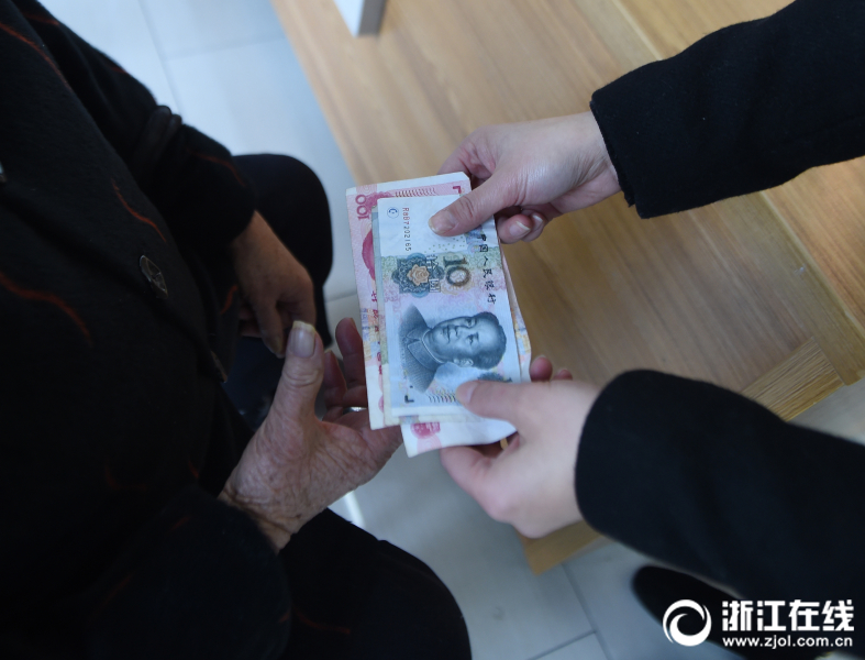 国产无遮挡