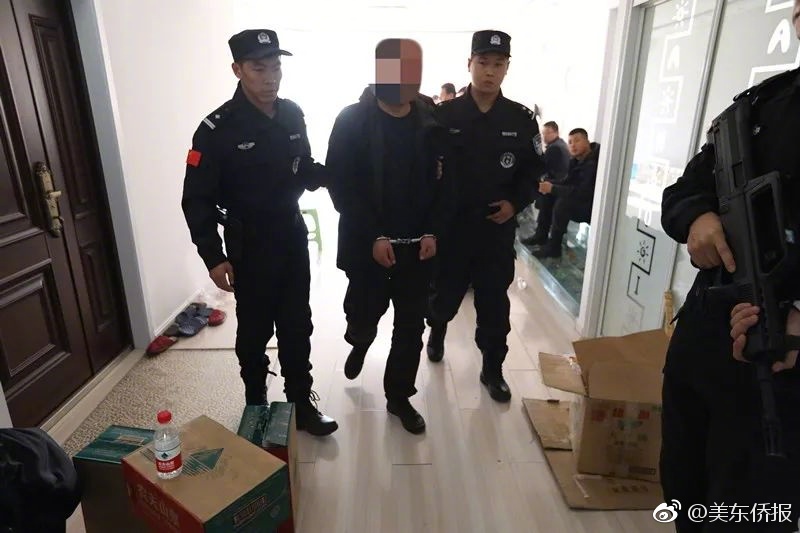 欧美群伦性之夜性派对