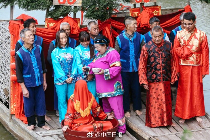中国黄色三级片视频