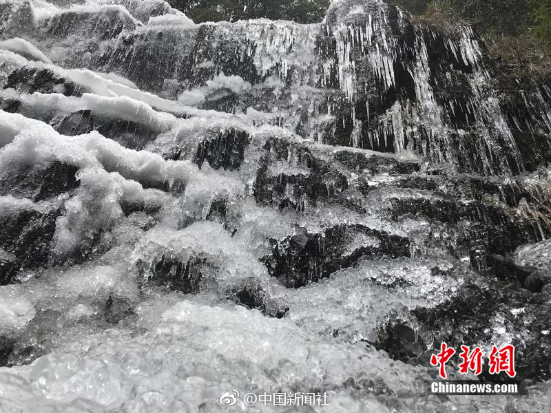 欧美潮喷片一二区