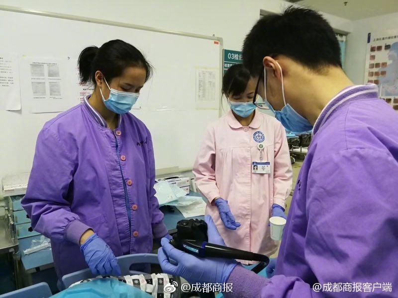 欧美性爱法国多毛贵妇性饥渴Hd