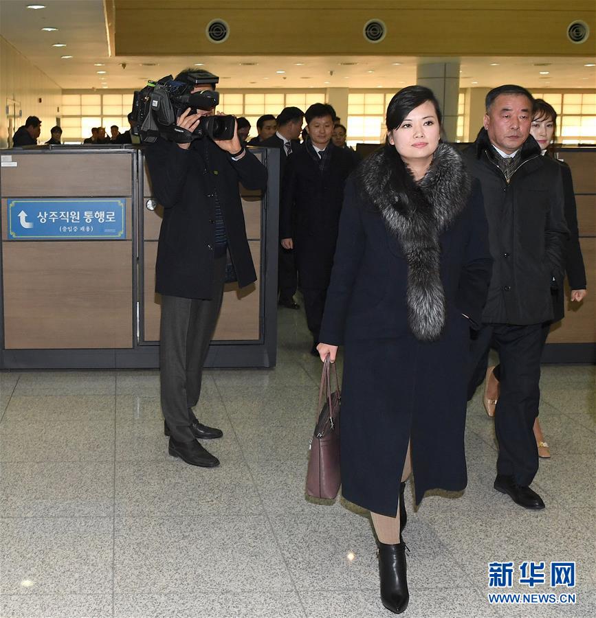 乱轮三级片夫妻交换