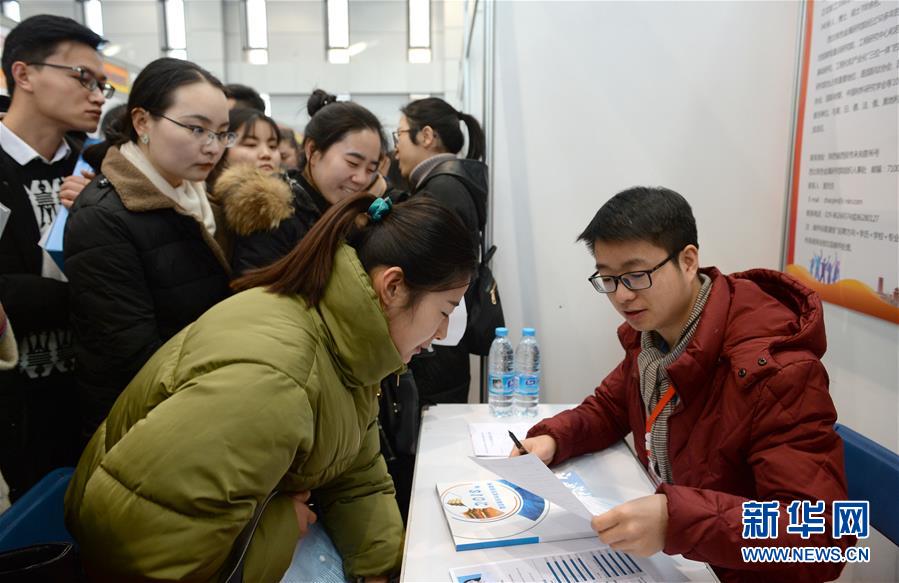 六十路近親相姦孫中出