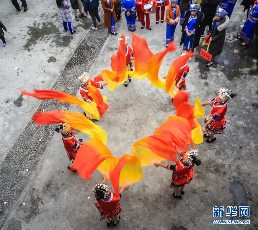 欧美帅哥裸身按摩在线观看