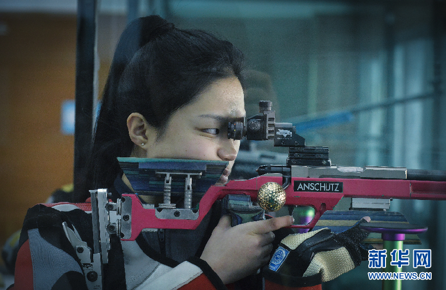 小松千春