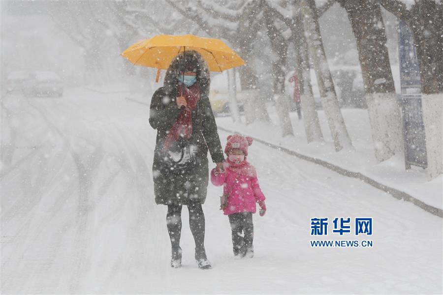 国产在线偷精品产拍