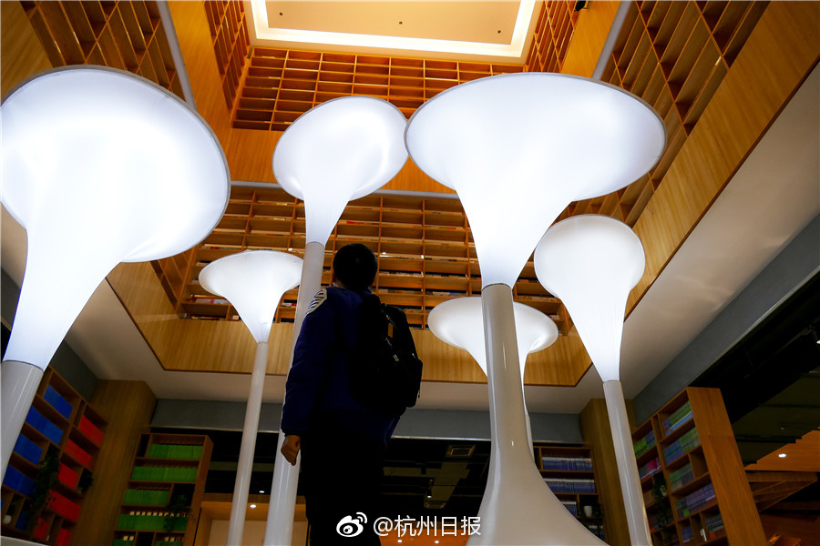 白丝捆绑