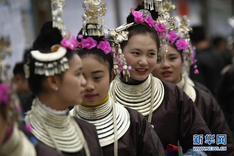 中國爸爸幹處女